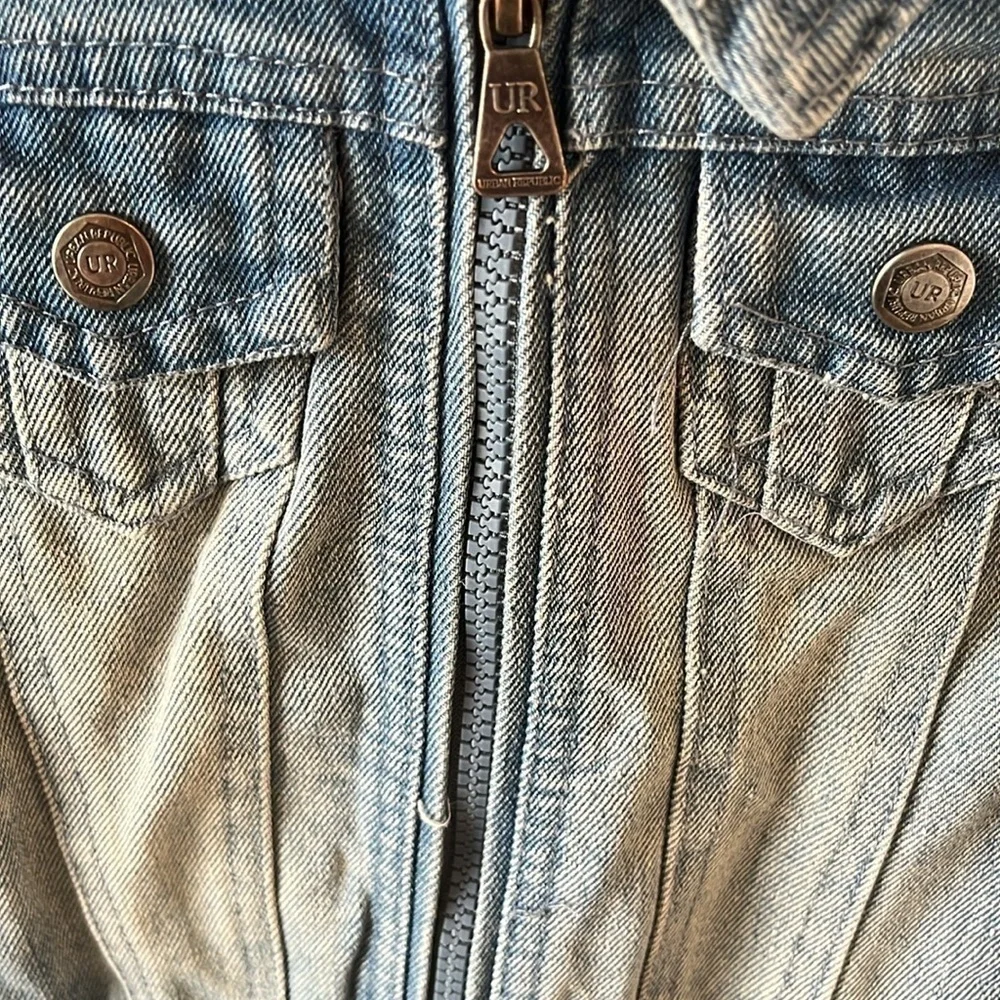 Urban Republic NWT Boy’s Jean Jacket With Hood Size 18 Months